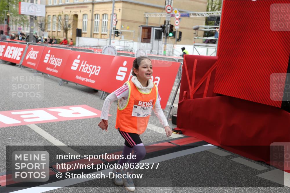 25.04.2026 - Das Zehntel Strokosch-Dieckow http://msf.ph/oto/9632377 25.04.2026 11:13:07 Ziel 5079, 7350 meine-sportfotos.de