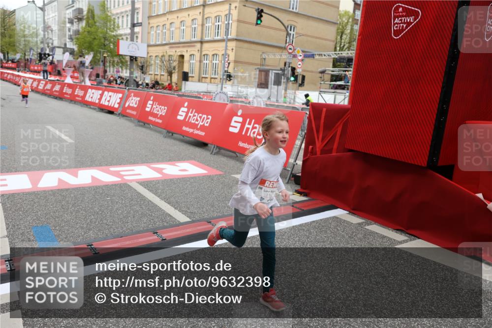 25.04.2026 - Das Zehntel Strokosch-Dieckow http://msf.ph/oto/9632398 25.04.2026 11:13:01 Ziel 5122, 7036 meine-sportfotos.de
