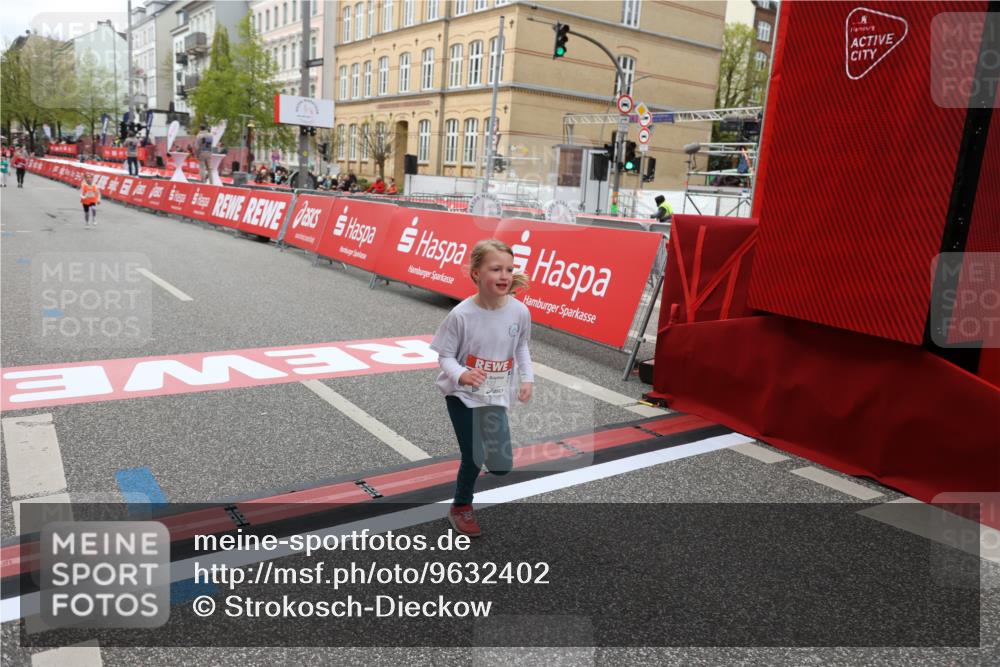 25.04.2026 - Das Zehntel Strokosch-Dieckow http://msf.ph/oto/9632402 25.04.2026 11:13:01 Ziel 5122, 7036 meine-sportfotos.de