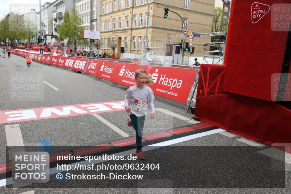 25.04.2026 - Das Zehntel Strokosch-Dieckow http://msf.ph/oto/9632404 25.04.2026 11:13:01 Ziel 5122, 7036 meine-sportfotos.de