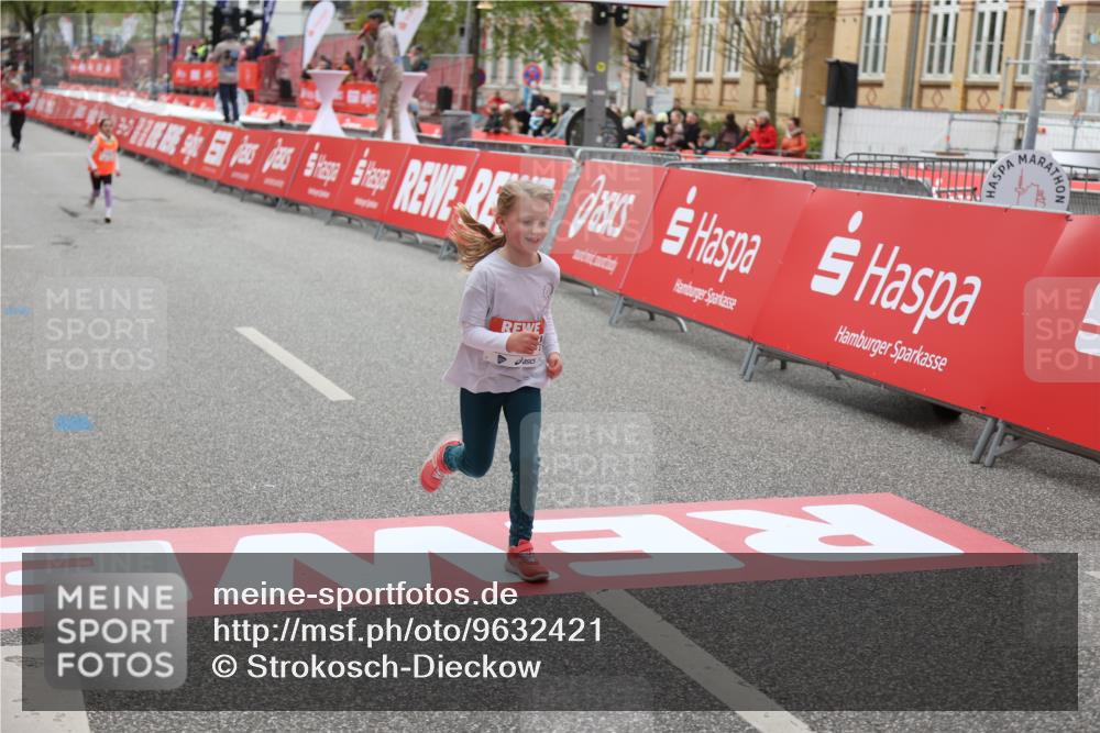 25.04.2026 - Das Zehntel Strokosch-Dieckow http://msf.ph/oto/9632421 25.04.2026 11:13:00 Ziel 5122, 7036 meine-sportfotos.de