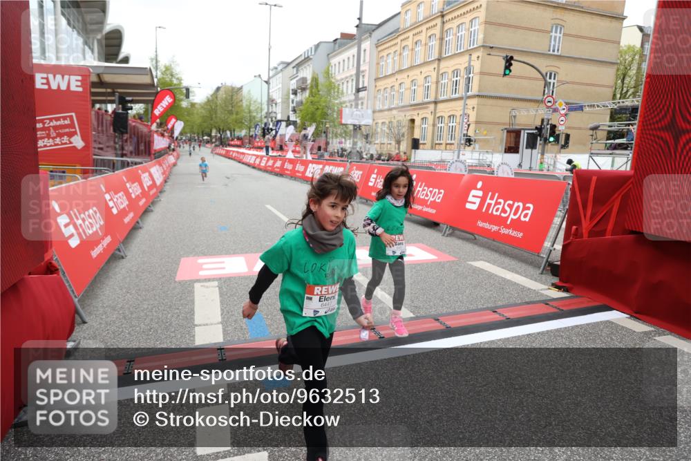 25.04.2026 - Das Zehntel Strokosch-Dieckow http://msf.ph/oto/9632513 25.04.2026 11:12:27 Ziel 6447, 6451 meine-sportfotos.de