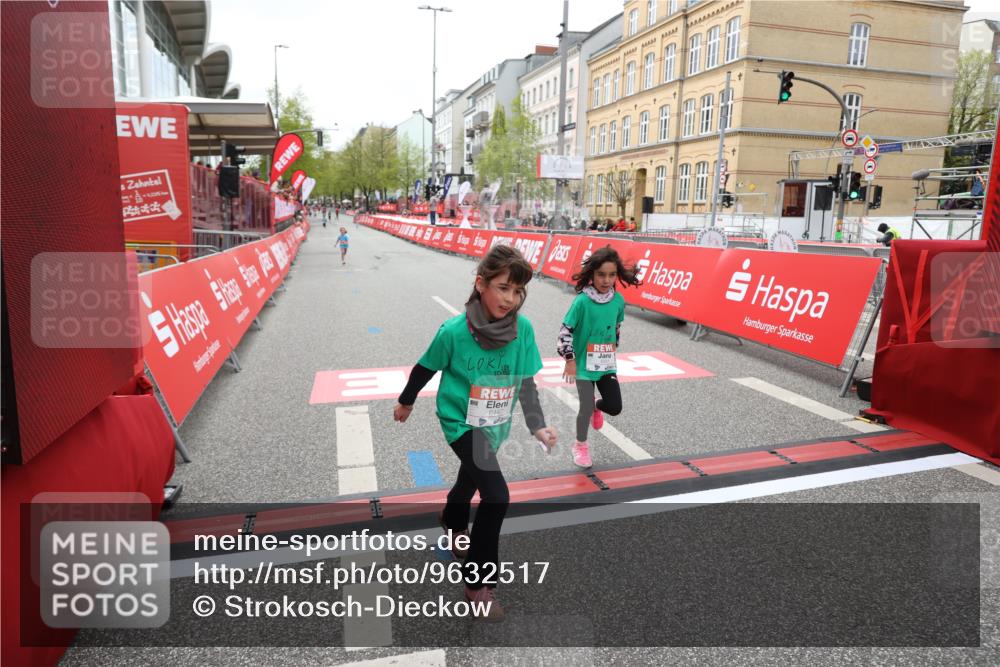25.04.2026 - Das Zehntel Strokosch-Dieckow http://msf.ph/oto/9632517 25.04.2026 11:12:27 Ziel 6447, 6451 meine-sportfotos.de