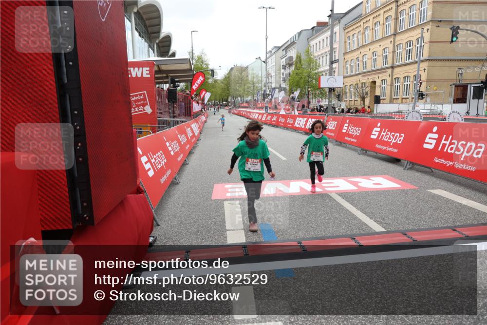 25.04.2026 - Das Zehntel Strokosch-Dieckow http://msf.ph/oto/9632529 25.04.2026 11:12:26 Ziel 6447, 6451 meine-sportfotos.de