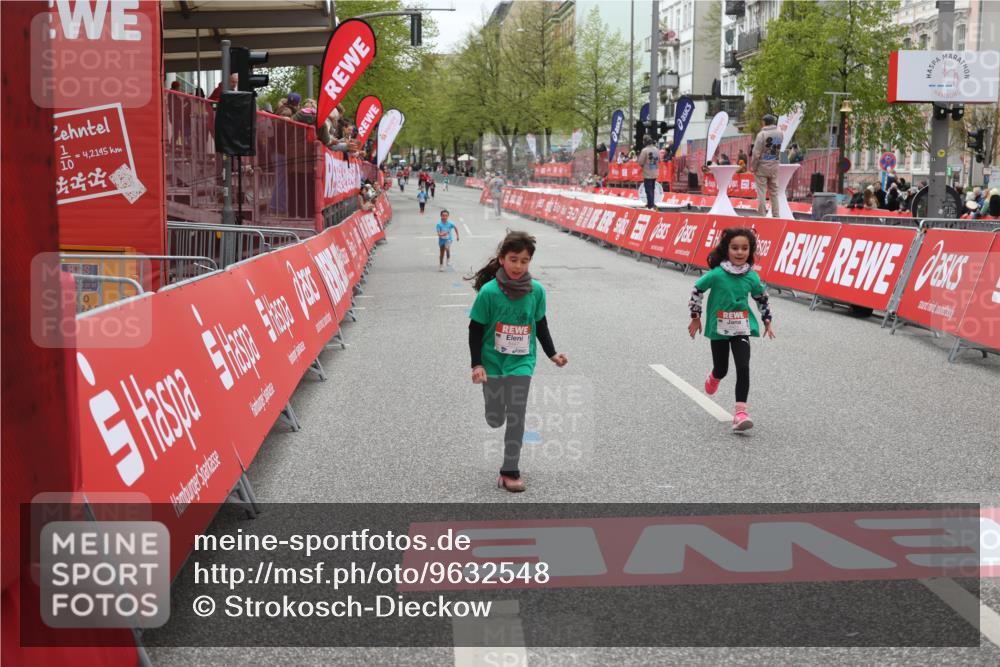 25.04.2026 - Das Zehntel Strokosch-Dieckow http://msf.ph/oto/9632548 25.04.2026 11:12:25 Ziel 6447, 6451 meine-sportfotos.de
