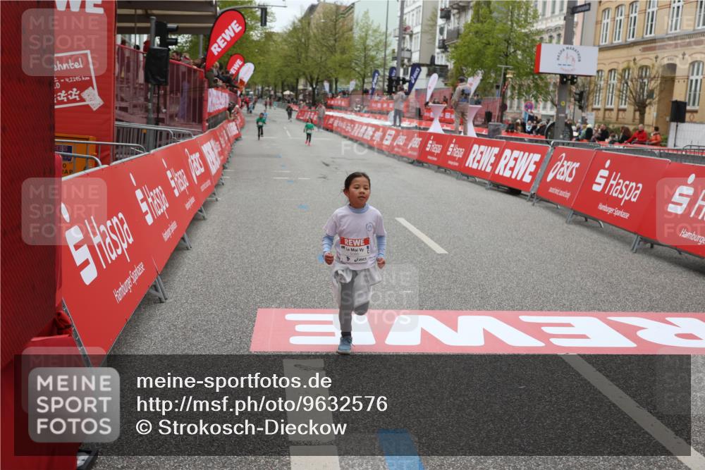 25.04.2026 - Das Zehntel Strokosch-Dieckow http://msf.ph/oto/9632576 25.04.2026 11:12:16 Ziel 5085, 6579, 6596 meine-sportfotos.de