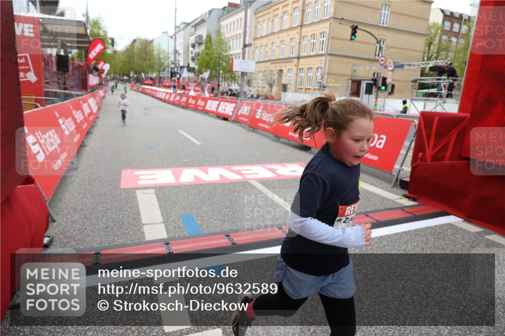 25.04.2026 - Das Zehntel Strokosch-Dieckow http://msf.ph/oto/9632589 25.04.2026 11:12:13 Ziel 6579, 6596 meine-sportfotos.de