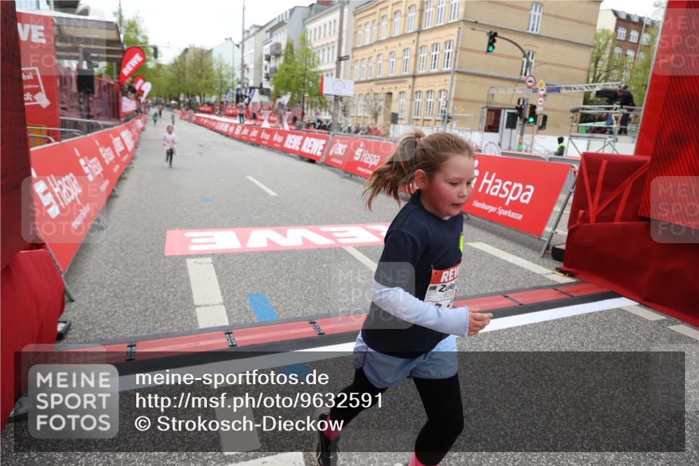 25.04.2026 - Das Zehntel Strokosch-Dieckow http://msf.ph/oto/9632591 25.04.2026 11:12:13 Ziel 6579, 6596 meine-sportfotos.de