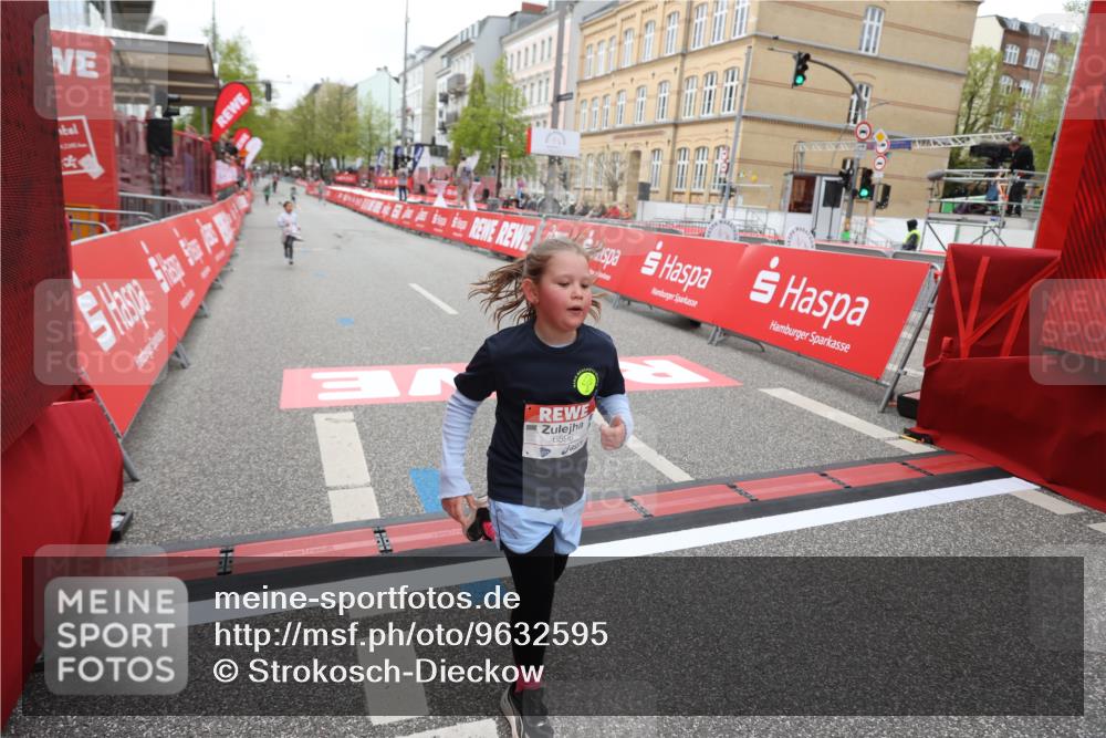 25.04.2026 - Das Zehntel Strokosch-Dieckow http://msf.ph/oto/9632595 25.04.2026 11:12:13 Ziel 6579, 6596 meine-sportfotos.de