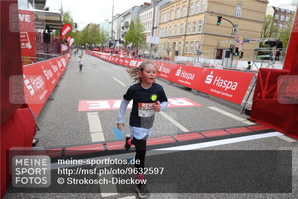 25.04.2026 - Das Zehntel Strokosch-Dieckow http://msf.ph/oto/9632597 25.04.2026 11:12:13 Ziel 6579, 6596 meine-sportfotos.de