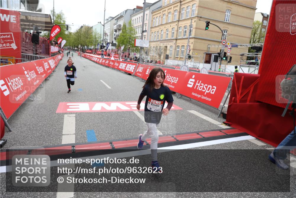 25.04.2026 - Das Zehntel Strokosch-Dieckow http://msf.ph/oto/9632623 25.04.2026 11:12:11 Ziel 5128, 6579, 6596 meine-sportfotos.de