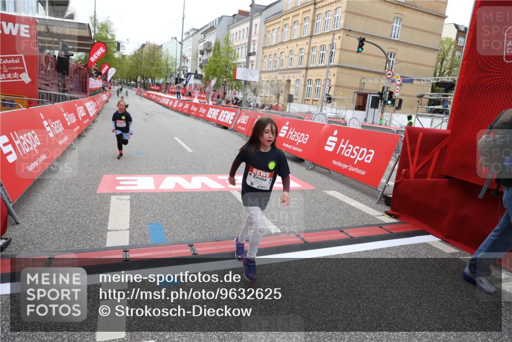25.04.2026 - Das Zehntel Strokosch-Dieckow http://msf.ph/oto/9632625 25.04.2026 11:12:11 Ziel 5128, 6579, 6596 meine-sportfotos.de