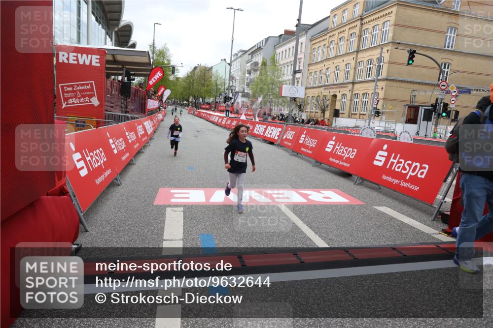 25.04.2026 - Das Zehntel Strokosch-Dieckow http://msf.ph/oto/9632644 25.04.2026 11:12:10 Ziel 5128, 6579, 6596 meine-sportfotos.de