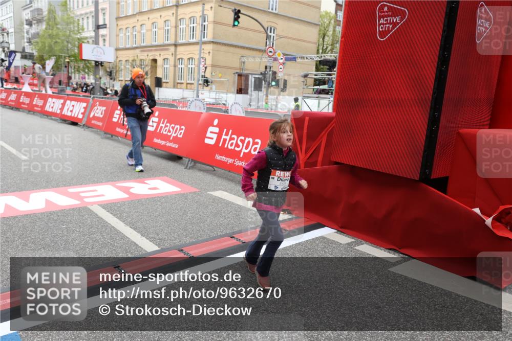 25.04.2026 - Das Zehntel Strokosch-Dieckow http://msf.ph/oto/9632670 25.04.2026 11:12:06 Ziel 5128, 5986 meine-sportfotos.de