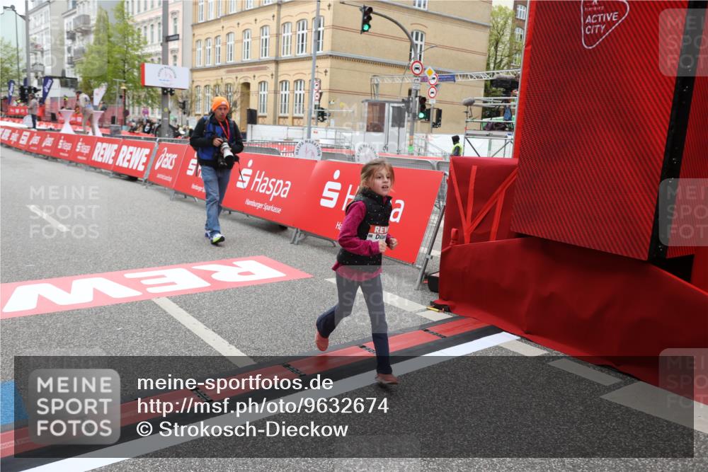 25.04.2026 - Das Zehntel Strokosch-Dieckow http://msf.ph/oto/9632674 25.04.2026 11:12:06 Ziel 5128, 5986 meine-sportfotos.de