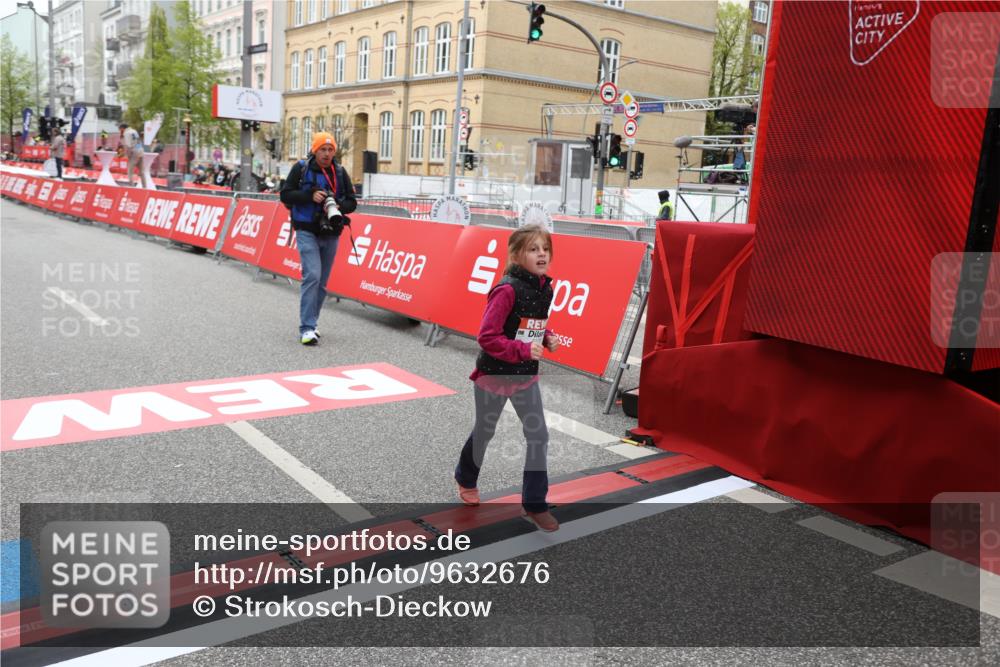 25.04.2026 - Das Zehntel Strokosch-Dieckow http://msf.ph/oto/9632676 25.04.2026 11:12:06 Ziel 5128, 5986 meine-sportfotos.de