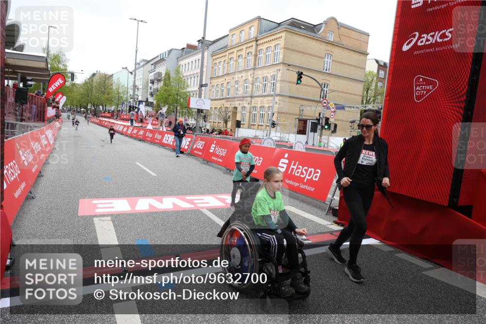 25.04.2026 - Das Zehntel Strokosch-Dieckow http://msf.ph/oto/9632700 25.04.2026 11:12:00 Ziel 5986, 7342, 7783, 7792 meine-sportfotos.de
