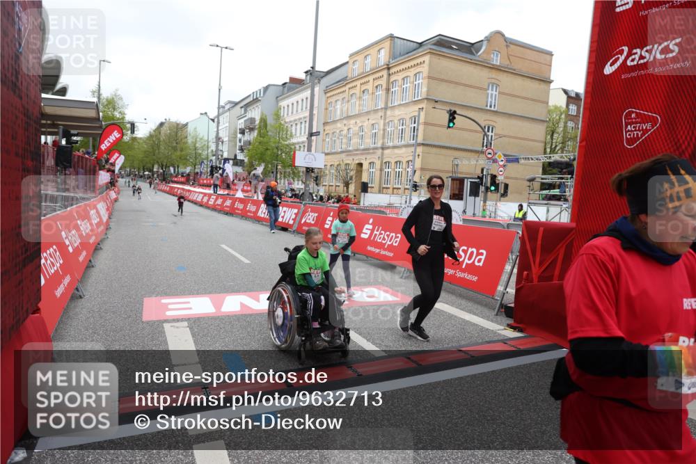 25.04.2026 - Das Zehntel Strokosch-Dieckow http://msf.ph/oto/9632713 25.04.2026 11:11:59 Ziel 5986, 7342, 7783, 7792 meine-sportfotos.de