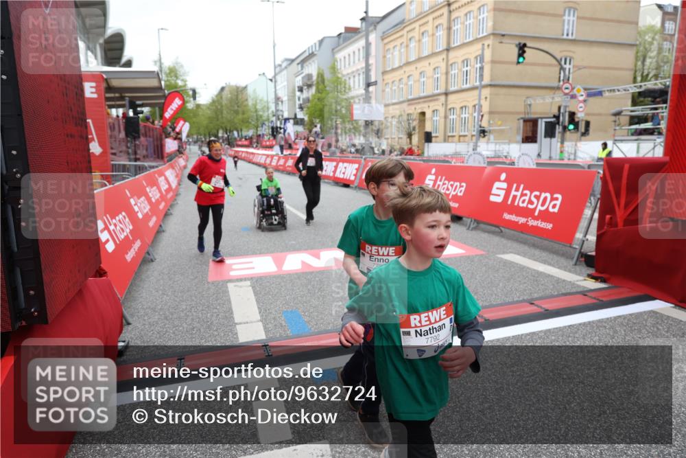 25.04.2026 - Das Zehntel Strokosch-Dieckow http://msf.ph/oto/9632724 25.04.2026 11:11:56 Ziel 7783, 7792 meine-sportfotos.de