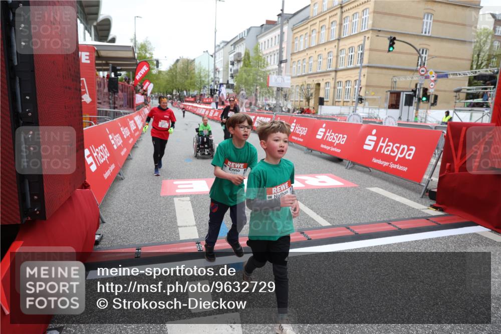 25.04.2026 - Das Zehntel Strokosch-Dieckow http://msf.ph/oto/9632729 25.04.2026 11:11:56 Ziel 7783, 7792 meine-sportfotos.de