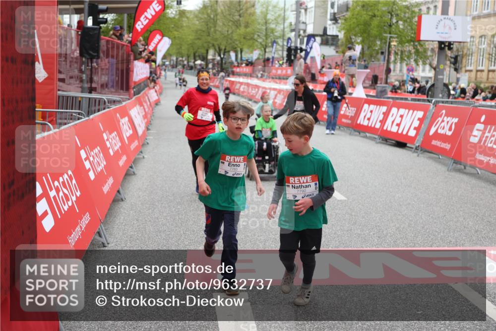 25.04.2026 - Das Zehntel Strokosch-Dieckow http://msf.ph/oto/9632737 25.04.2026 11:11:55 Ziel 7783, 7792 meine-sportfotos.de