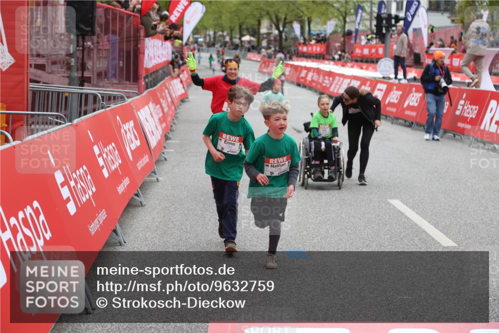 25.04.2026 - Das Zehntel Strokosch-Dieckow http://msf.ph/oto/9632759 25.04.2026 11:11:53 Ziel 7783, 7792 meine-sportfotos.de
