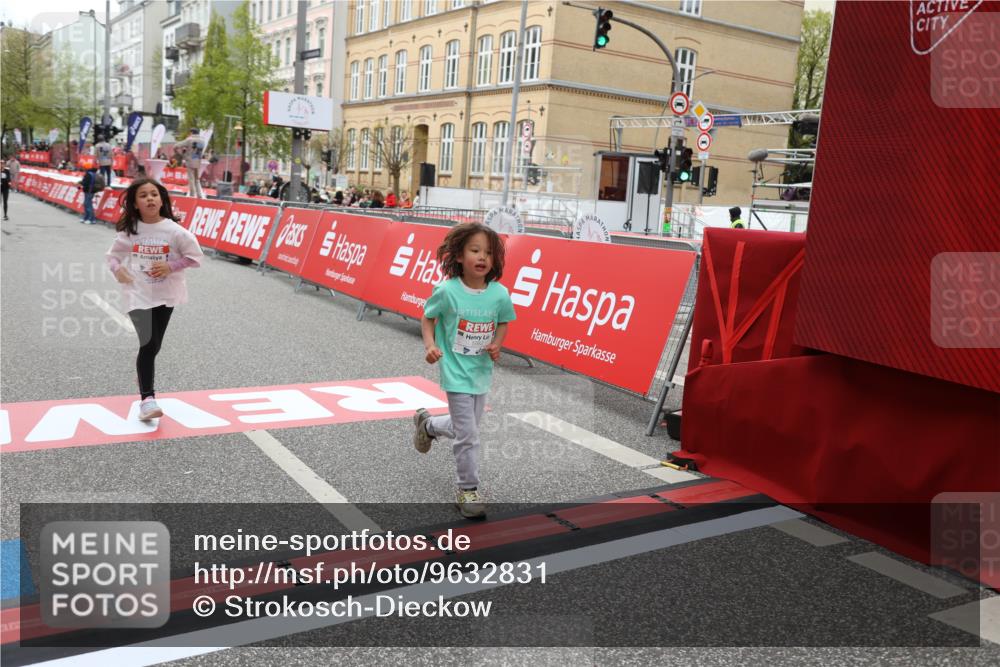 25.04.2026 - Das Zehntel Strokosch-Dieckow http://msf.ph/oto/9632831 25.04.2026 11:11:43 Ziel 5175, 5982 meine-sportfotos.de