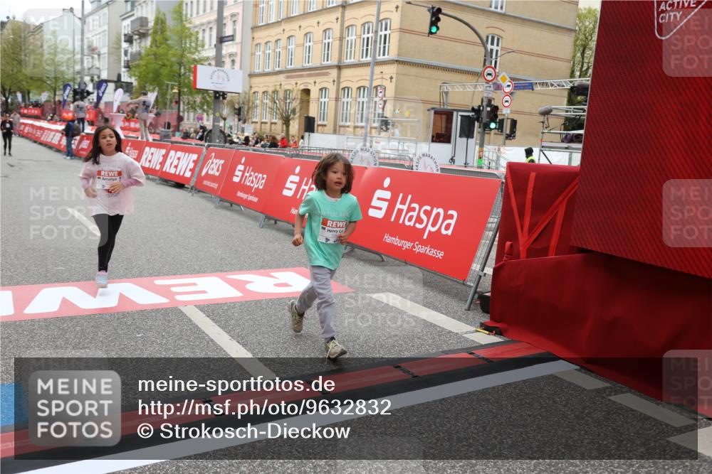 25.04.2026 - Das Zehntel Strokosch-Dieckow http://msf.ph/oto/9632832 25.04.2026 11:11:43 Ziel 5175, 5982 meine-sportfotos.de