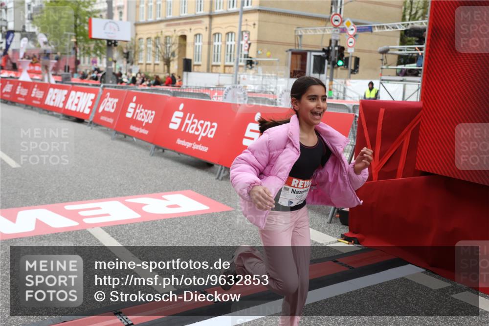 25.04.2026 - Das Zehntel Strokosch-Dieckow http://msf.ph/oto/9632853 25.04.2026 11:11:35 Ziel 5086 meine-sportfotos.de