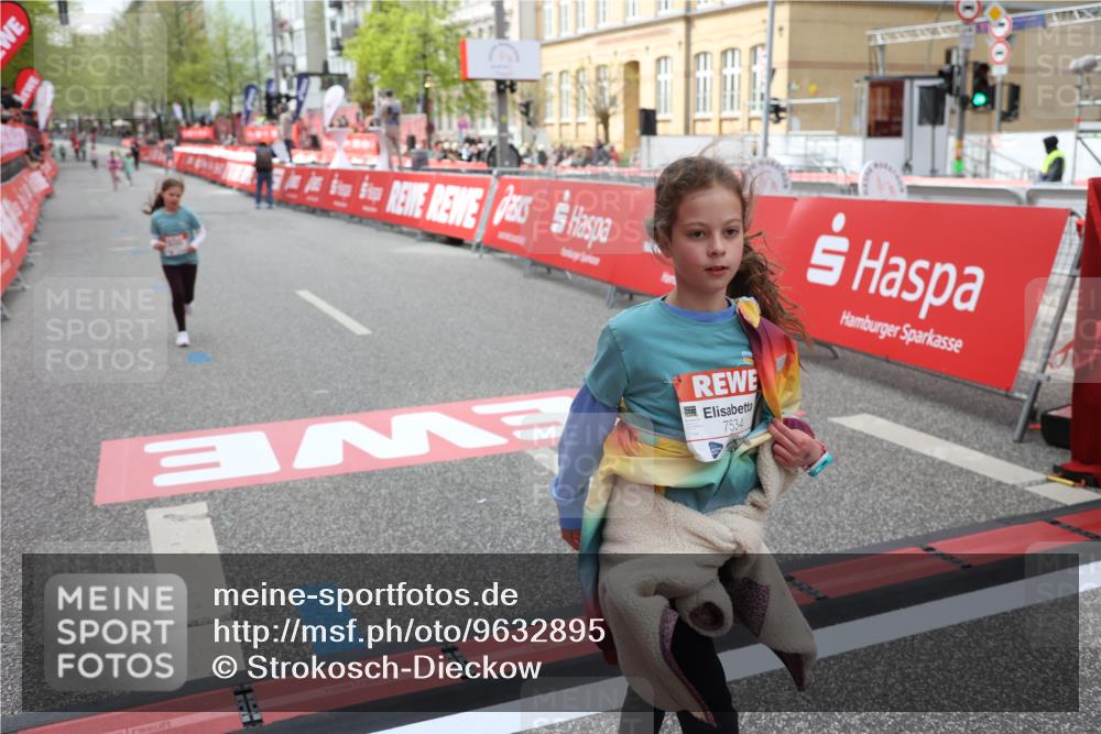 25.04.2026 - Das Zehntel Strokosch-Dieckow http://msf.ph/oto/9632895 25.04.2026 11:11:25 Ziel 7351, 7379, 7530, 7534 meine-sportfotos.de