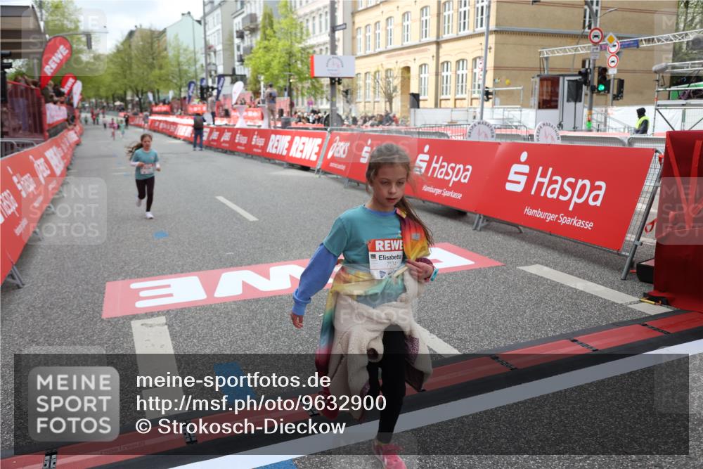 25.04.2026 - Das Zehntel Strokosch-Dieckow http://msf.ph/oto/9632900 25.04.2026 11:11:25 Ziel 7351, 7379, 7530, 7534 meine-sportfotos.de