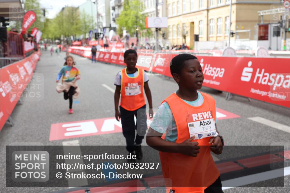 25.04.2026 - Das Zehntel Strokosch-Dieckow http://msf.ph/oto/9632927 25.04.2026 11:11:23 Ziel 7351, 7379, 7534 meine-sportfotos.de