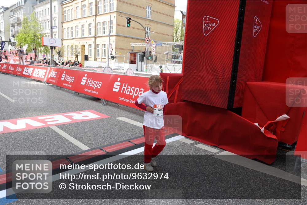 25.04.2026 - Das Zehntel Strokosch-Dieckow http://msf.ph/oto/9632974 25.04.2026 11:11:10 Ziel 5199, 5730, 5849 meine-sportfotos.de