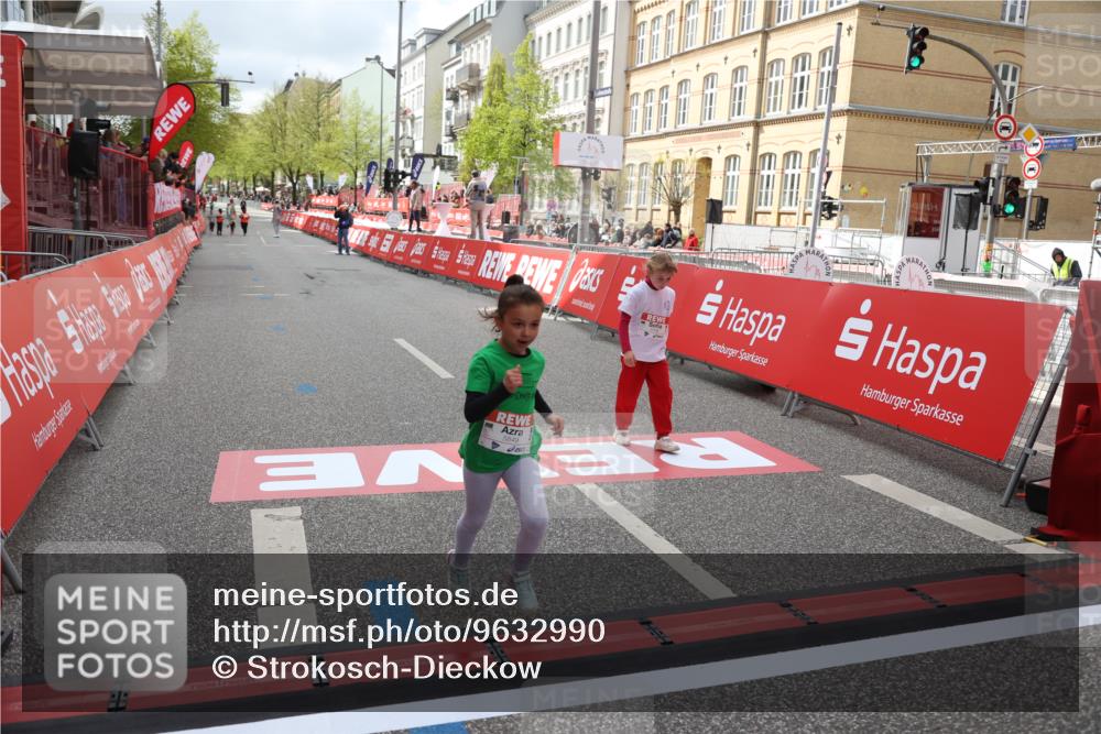 25.04.2026 - Das Zehntel Strokosch-Dieckow http://msf.ph/oto/9632990 25.04.2026 11:11:08 Ziel 5199, 5730, 5849, 5863 meine-sportfotos.de