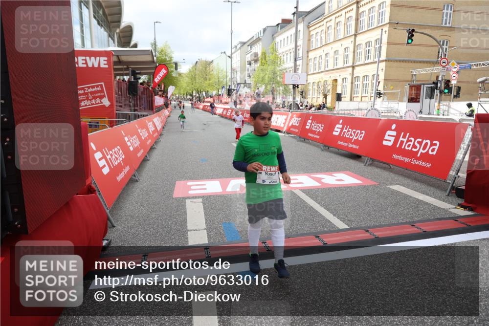 25.04.2026 - Das Zehntel Strokosch-Dieckow http://msf.ph/oto/9633016 25.04.2026 11:11:03 Ziel 5658, 5730, 5863, 6286, 6290, 6862 meine-sportfotos.de