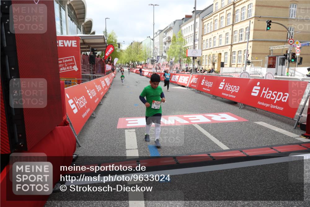 25.04.2026 - Das Zehntel Strokosch-Dieckow http://msf.ph/oto/9633024 25.04.2026 11:11:03 Ziel 5658, 5730, 5863, 6286, 6290, 6862 meine-sportfotos.de