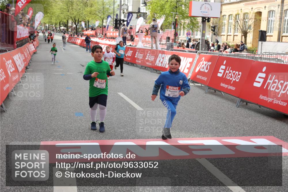 25.04.2026 - Das Zehntel Strokosch-Dieckow http://msf.ph/oto/9633052 25.04.2026 11:11:01 Ziel 5658, 5863, 6286, 6290, 6862, 7432, 7476 meine-sportfotos.de