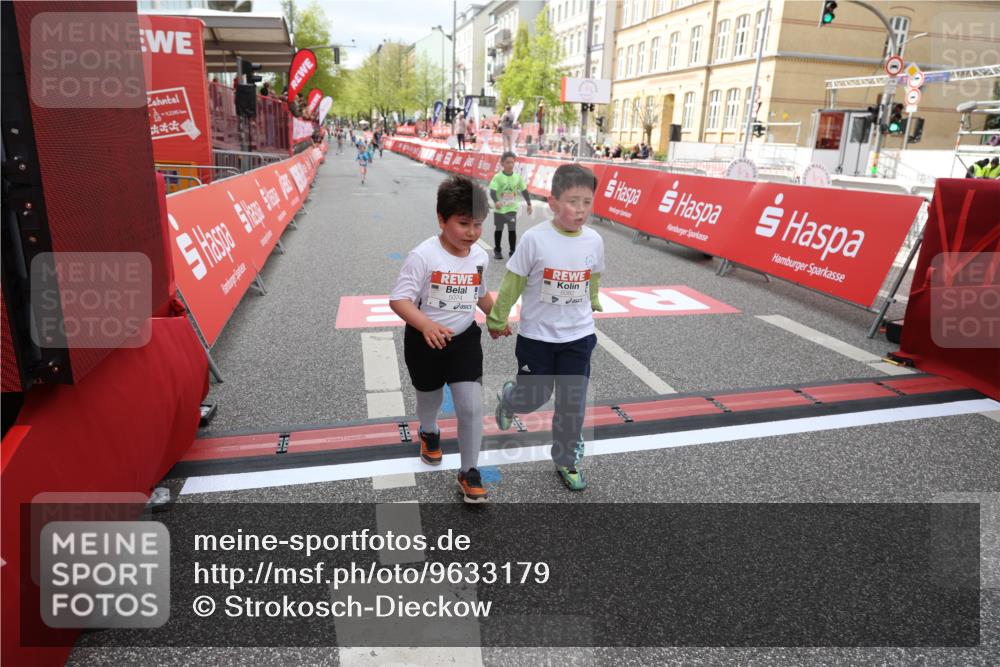 25.04.2026 - Das Zehntel Strokosch-Dieckow http://msf.ph/oto/9633179 25.04.2026 11:10:42 Ziel 5074, 5082, 5871, 6806, 6895 meine-sportfotos.de