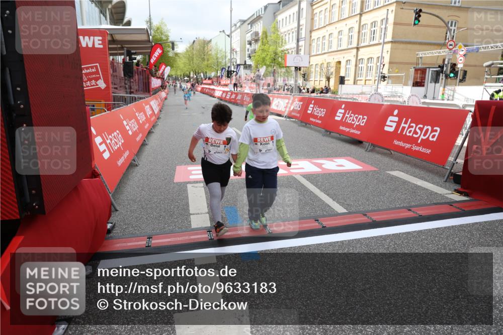 25.04.2026 - Das Zehntel Strokosch-Dieckow http://msf.ph/oto/9633183 25.04.2026 11:10:42 Ziel 5074, 5082, 5871, 6806, 6895 meine-sportfotos.de
