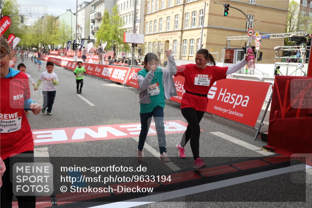 25.04.2026 - Das Zehntel Strokosch-Dieckow http://msf.ph/oto/9633194 25.04.2026 11:10:40 Ziel 5074, 5082, 5871, 6806, 6895 meine-sportfotos.de
