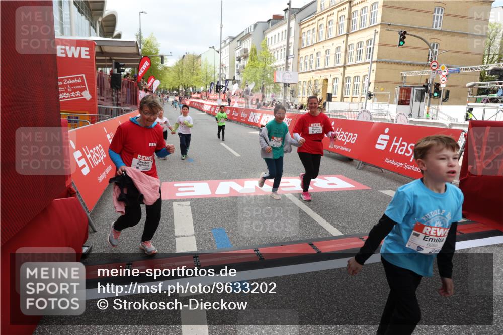 25.04.2026 - Das Zehntel Strokosch-Dieckow http://msf.ph/oto/9633202 25.04.2026 11:10:39 Ziel 5074, 5871, 6806, 6895 meine-sportfotos.de