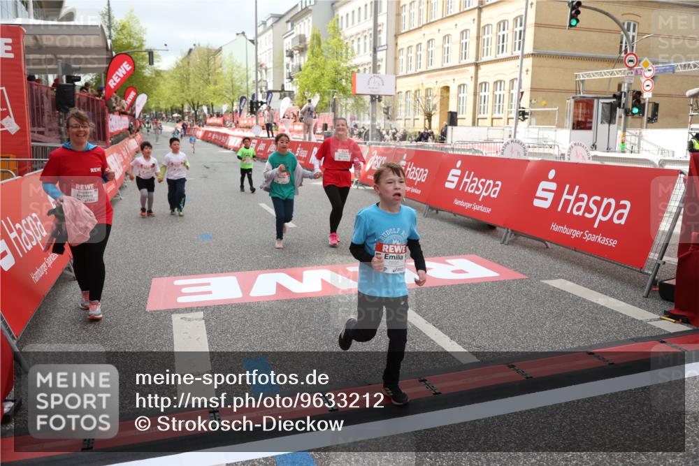 25.04.2026 - Das Zehntel Strokosch-Dieckow http://msf.ph/oto/9633212 25.04.2026 11:10:38 Ziel 5871, 6806, 6895 meine-sportfotos.de
