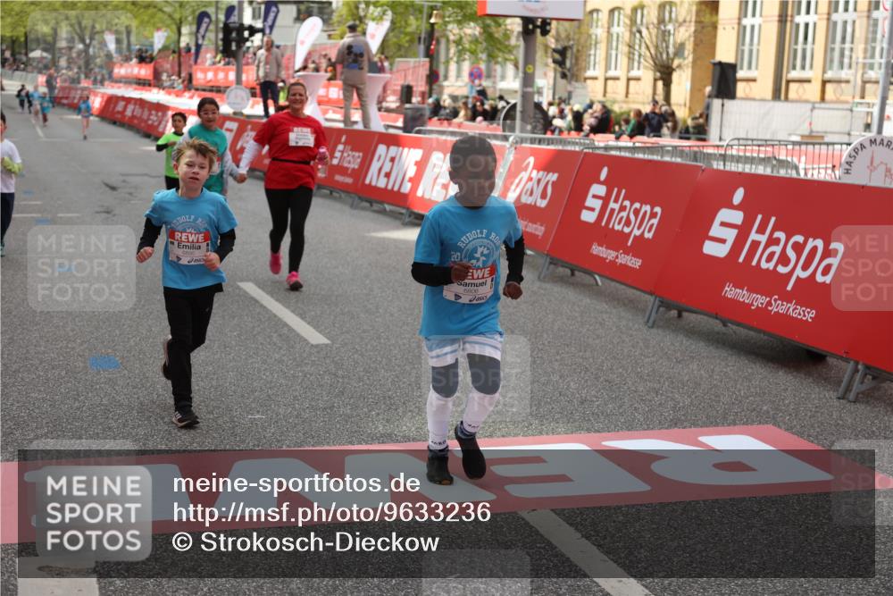 25.04.2026 - Das Zehntel Strokosch-Dieckow http://msf.ph/oto/9633236 25.04.2026 11:10:37 Ziel 6806, 6895 meine-sportfotos.de
