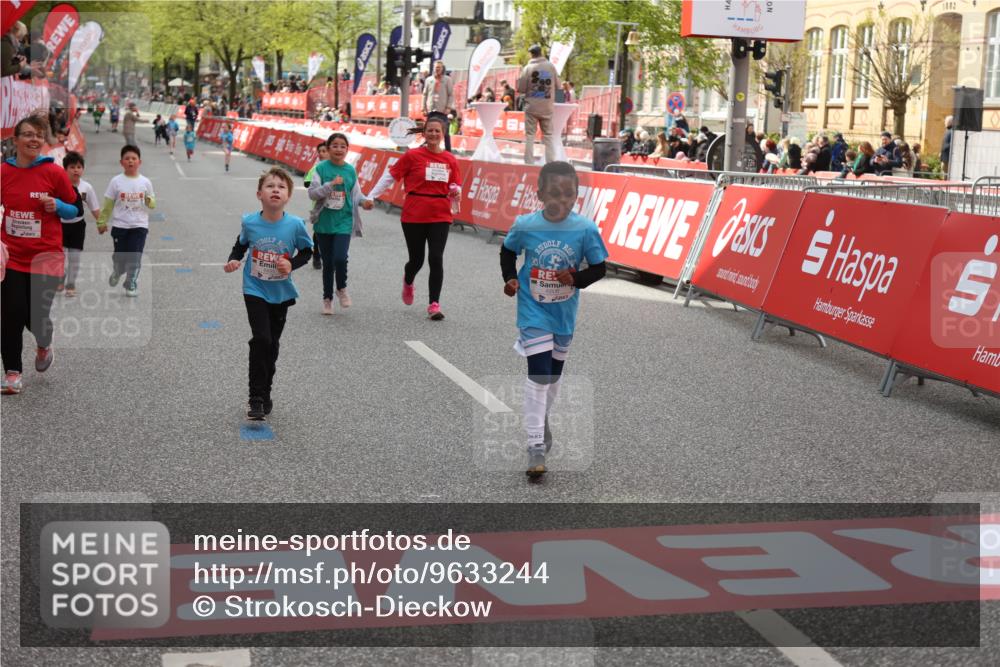 25.04.2026 - Das Zehntel Strokosch-Dieckow http://msf.ph/oto/9633244 25.04.2026 11:10:36 Ziel 6806, 6895 meine-sportfotos.de
