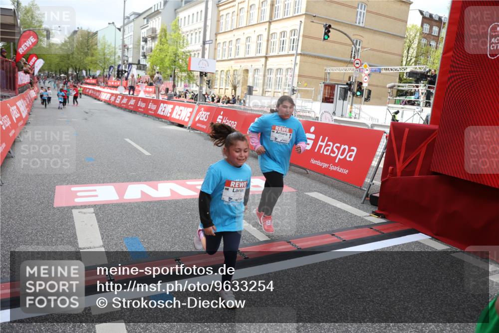 25.04.2026 - Das Zehntel Strokosch-Dieckow http://msf.ph/oto/9633254 25.04.2026 11:10:28 Ziel 5851, 5853, 6779, 6790, 6864 meine-sportfotos.de