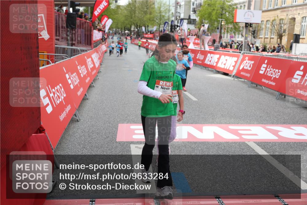 25.04.2026 - Das Zehntel Strokosch-Dieckow http://msf.ph/oto/9633284 25.04.2026 11:10:26 Ziel 5851, 5853, 5873, 6779, 6790, 6832, 6864 meine-sportfotos.de