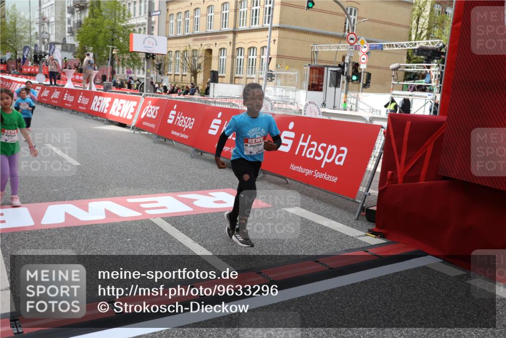 25.04.2026 - Das Zehntel Strokosch-Dieckow http://msf.ph/oto/9633296 25.04.2026 11:10:24 Ziel 5851, 5853, 5873, 6790, 6832 meine-sportfotos.de