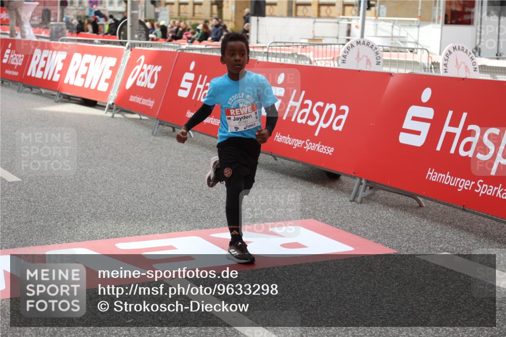 25.04.2026 - Das Zehntel Strokosch-Dieckow http://msf.ph/oto/9633298 25.04.2026 11:10:24 Ziel 5851, 5853, 5873, 6790, 6832 meine-sportfotos.de