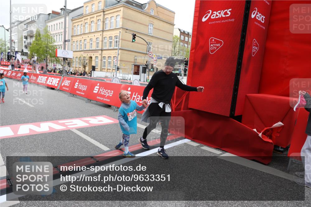 25.04.2026 - Das Zehntel Strokosch-Dieckow http://msf.ph/oto/9633351 25.04.2026 11:10:15 Ziel 5624, 5627, 6836, 7212 meine-sportfotos.de