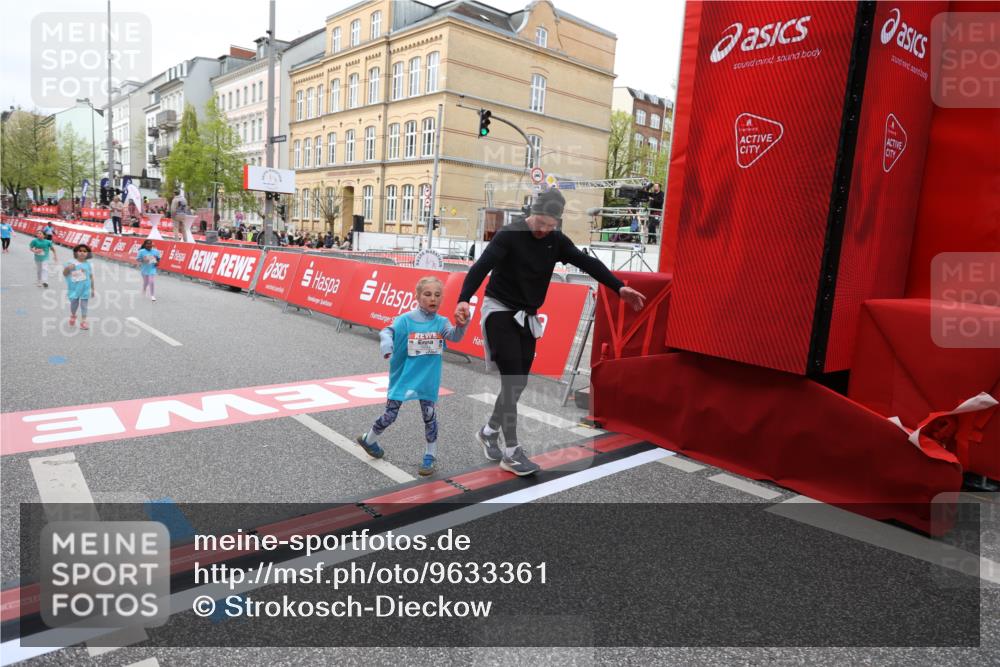 25.04.2026 - Das Zehntel Strokosch-Dieckow http://msf.ph/oto/9633361 25.04.2026 11:10:15 Ziel 5624, 5627, 6836, 7212 meine-sportfotos.de